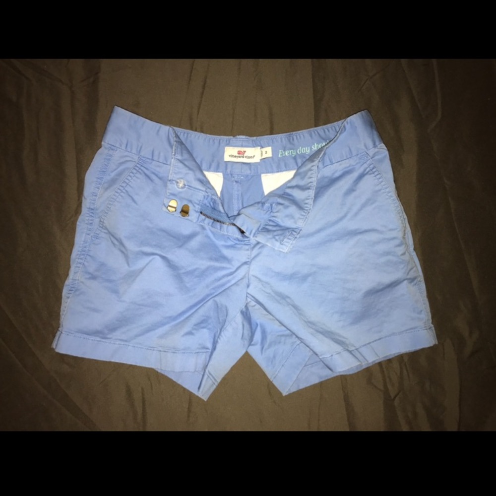 vineyard vine shorts